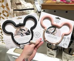 7 058 Curtidas 152 Comentarios Disney Shopaholic Disney Shopaholic Official No Instagram Okay These Are Pretty Cool