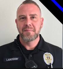 Jeff Earle (@JeffEarle10)