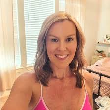 What are some book recommendations for time travel and futuristic novels?