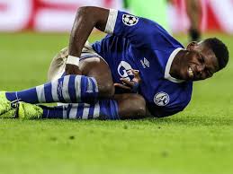 Februar 1997) wechselt vom schweizer serienmeister fc basel zu den knappen und. Breel Embolo Mit Fussbruch Schalke Star Fallt Lange Aus