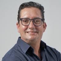 Juan Thomas's Instagram, Twitter & Facebook