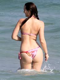 Leighton Meester and her beautiful white ass in Bikini - Celeb Jihad  Celebrity Porn