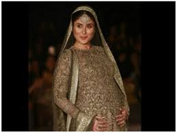 While randhir has confirmed the delivery date for bebo, he is a little sceptical about if kareena will have a normal delivery or would opt for a surgery. Kareena Kapoor Is Kareena Kapoor Contemplating C Section For Her Baby Misskyra Com