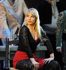 This is an artist we need to hear in the great roles of her fach: Carmen Musica Musica Clasica Cantantes