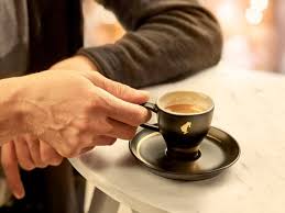This is followed by a description of the foot intrinsic muscles and their relationship to the extrinsic muscles. Full Concept Solutions Julius Meinl
