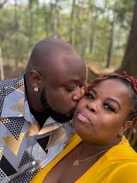 It's our 1 year anniversary ♥️