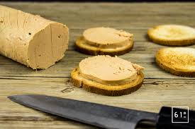Parfait De Foie Gras Au Torchon Alors Vous Prenez Un Foie Gras Cru Vous Le Faites Mariner Au Vin Et Au Whisky Vous Le F Foie Gras Torchon Foie Gras Recette