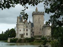 Indicatif , subjonctif , obligatif et impératif , plus l' infinitif , le participe (passé, présent et futur) et le concomitant , qui exprime une action accessoire à celle du verbe principal. Chateau Du Ris Chauveron A Azat Le Ris French Castles European Castles Medieval Castles In Europe