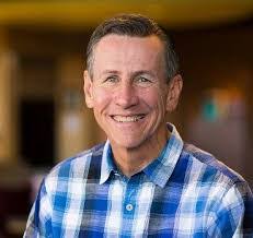 Jonathan Storment's Instagram, Twitter & Facebook