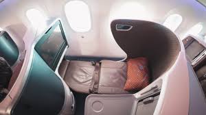 The aircraft is used on united's transcontinental us flights and international flights from the us. Singapore Airlines Boeing 787 10 Regional Business Class Overview