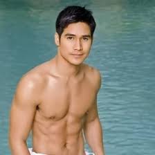 Résultat de recherche d'images pour "hot guy"