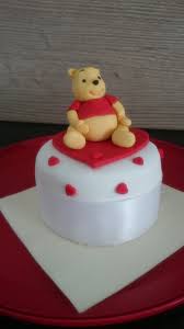 Winni the pooh kuchen rezept. Winnie Pooh Motivtorten Von Ingrid Miller