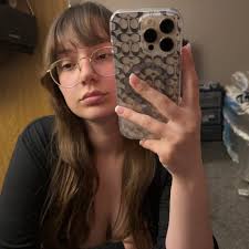 Madison Embrey (@xobaddimaddiexo) • Instagram photos and videos