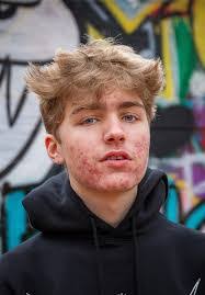 Xavier Sweeney's Instagram, Twitter & Facebook