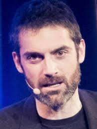 L'année du renouveau" : Gil Alma est prêt à affronter 2024, il revient avec  de nombreux projets