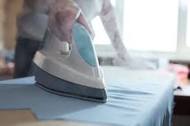 Our article on features of steam iron will help you to understand each aspect of steam iron and how it works so that you can make your decision more wiser! Dry Iron Vs Steam Iron Which Is Better Oh So Spotless