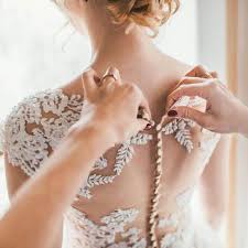 Umstandsbrautkleider für coole mamis to be ► fließend & angenehm ► leicht, modern & mit tollem tragekomfort ✓ hier in dein küssdiebraut brautkleid verlieben. 3 Tipps Fur Eine Perfekte Figur In Eurem Brautkleid Weddix