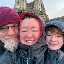 I'd like to show my golden retriever dog but can't seem to find any  information for showing around York/Yorkshire. Anybody got any ideas? Or  know who I should speak too! Pic just