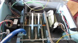 La machine à glaçon icematic e35 fait partie de cette série e, c'est une machine à glaçons creux avec réserve. Froid73 Machine A Glacon A Palette Condenseur A Air Presentation Et Fonctionnement Youtube