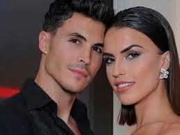 Sofía Suescun y Kiko Jiménez comunican que han sufrido una importante pérdida familiar- Outdoor