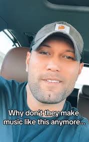 Audrey Strasser's Instagram, Twitter & Facebook