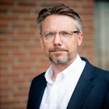 I've had the pleasure of working with Marlee and seeing her ability to  tailor our Treasury Management solutions to each business's unique needs.