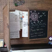 100均のコルクボードが大変身 今すぐ試したいアイディア8選 プリント収納 コルクボード インテリア 収納