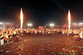 Image result for tbn:ThJbLJ9iWaHS_M::www.amrdiab.net/wallpapers/AmrDiab_Net_Kammel%2520(6).jpg