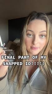 Nicole Farr's Instagram, Twitter & Facebook