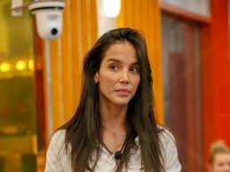 Paola di benedetto si taglia i capelli da sola: Paola Di Benedetto E Il Presunto Tradimento Di Fede Momento Piu Brutto