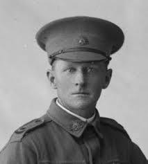 Alexander Maclachlan's Instagram, Twitter & Facebook