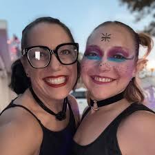 cross post* Hi i'm looking for new friends and or roomies since I was  accepted today! This is my 2nd program and I'm so excited! ☆ insta:  mas210233 ☆ snap: mads210233 ✨BACKGROUND✨