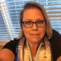 Shelli Young's Instagram, Twitter & Facebook