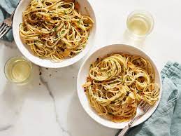 Spaghetti Aglio E Olio Recipe Ina Garten Food Network Aglio E Olio Recipe Olio Recipe Food Network Recipes