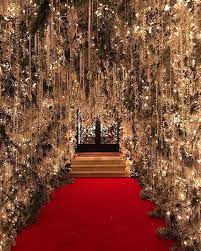 This Quintessential Gold Gilded Masterpiece With Red Carpet Was The Perfect Grand Entrance To Event Entrance Corporate Events Decoration Corporate Event Design