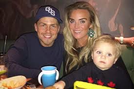 Ze heeft een relatie met andré hazes jr. Monique Westenberg Vertelt Openhartig Over Haar Wens Voor Een Tweede Kindje