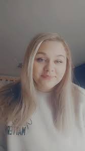 Amy Holderman's Instagram, Twitter & Facebook