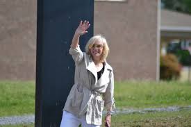 Cullman City Primary School sends students off with drive-by parade