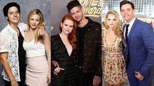Returns wednesday, august 11 stream free only on the cw! Riverdale Paare Im Echten Leben Film Tv