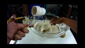 Emailler Une Ceramique A La Louche Ceramique Poterie Ceramique Poterie