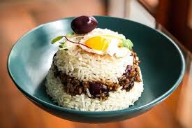 Bistec A Lo Pobre Peruano Receta Arroz Tapado De Carne Rico Y Economico Jamea Peru 2020 Receta En 2020 Recetas Peruanas Comida Peruana Recetas De Comida