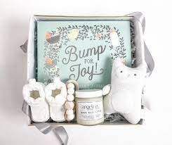 Pretty is not quite a big enough word to describe this oversized gift basket filled with an incredible collection of indulgent spa products, gifts and delicious sweets. 10 Mom To Be Gift Sets Ideas Baby Gifts Baby Shower Gifts Baby Gift Box