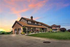 View photos, see new listings, compare properties and get information on open houses. 52 Murrysville Homes For Sale Murrysville Pa Real Estate Movoto