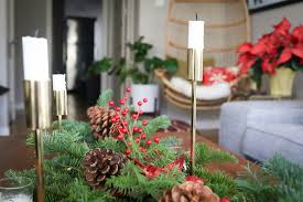 Adding a fresh element to your holiday decorating is an easy and simple way to dress up your home for the holiday season. 5 Tips For Last Minute Holiday Decorating By Leah Baker Medium