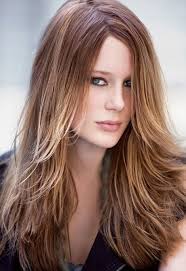 Coiffure cheveux longs avec tresse sur le côté. Epingle Sur Coiffures Cheveux Longs