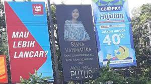 Ukurannya pada dasarnya 120 x 60 cm, 160 x 60 cm, 40 x 25 cm. Pengertian Baliho Adalah Arti Ciri Ciri Fungsi Manfaat Dan Jenis Baliho Saturadar Com Portal Informasi Indonesia