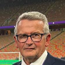 Bridgette Armstrong (@6bridgette)