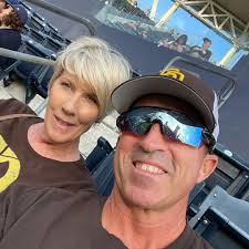 Let's welcome our new members: Laura Yoerger, Kathy Lampe, Cary O'Phyllene,  Kristin Seis Koehnke, Mary Kay Johnson, Janeth Ortiz, Annie Nickeson  Speedy, June Collins Catanzarite, Druce Carpenter, Sarah Beauprey, Suzanne  Barrow, Jim