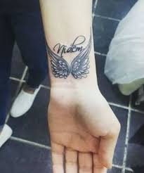 Top 10 Delicate Feather Tattoos On Wrist For Girls And Women To Get An Inspiring Look Styles Beat Tattoos For Daughters Feather Tattoos Tattoos
