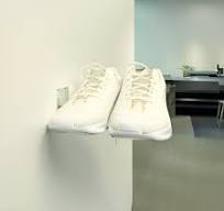 Floating Acrylic Shoe Display Stand / Clear Suspended Showcase